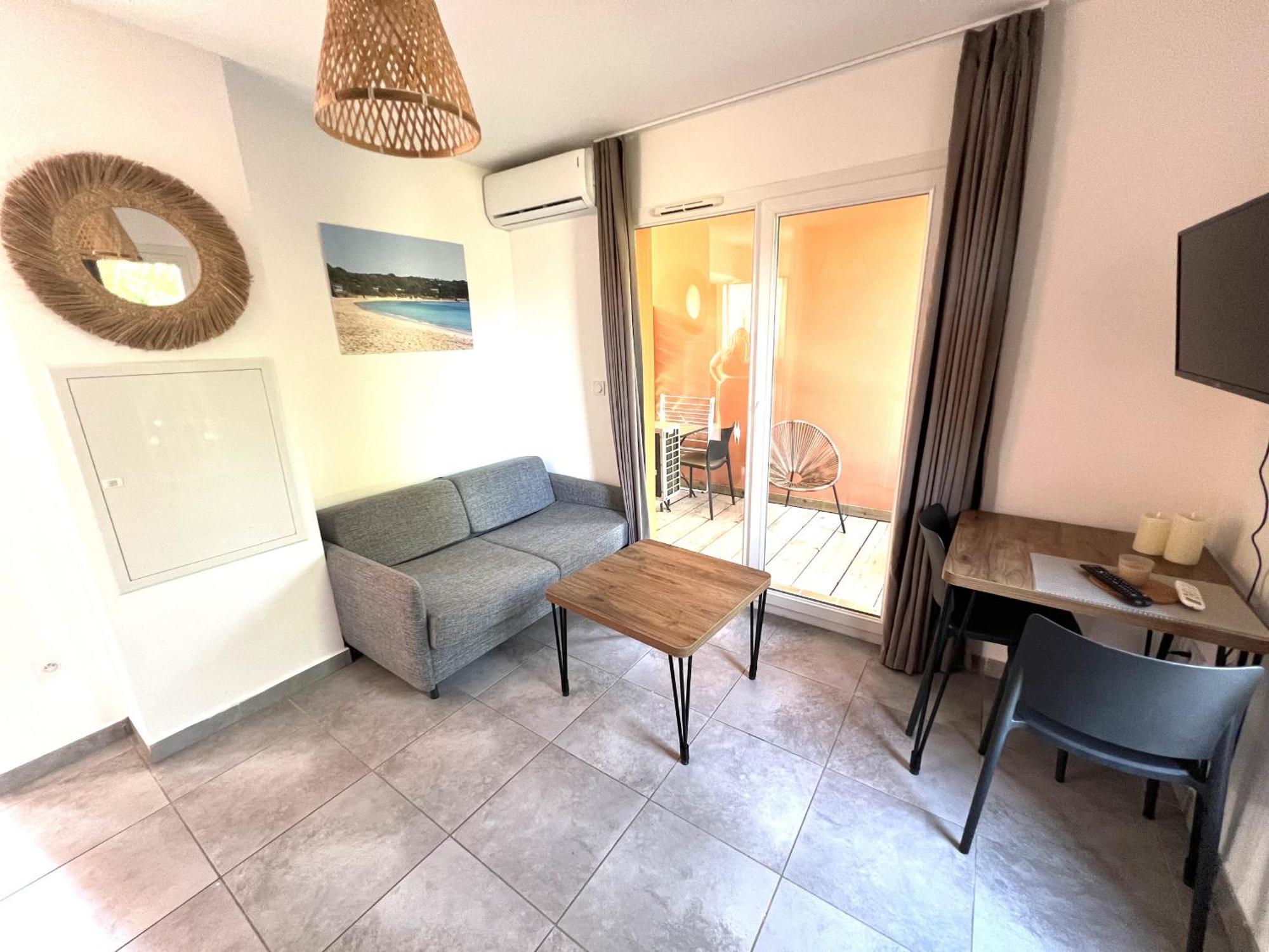 Residence Hoteliere Les Hameaux De Saint Cyprien 25 M2 Lecci Eksteriør billede