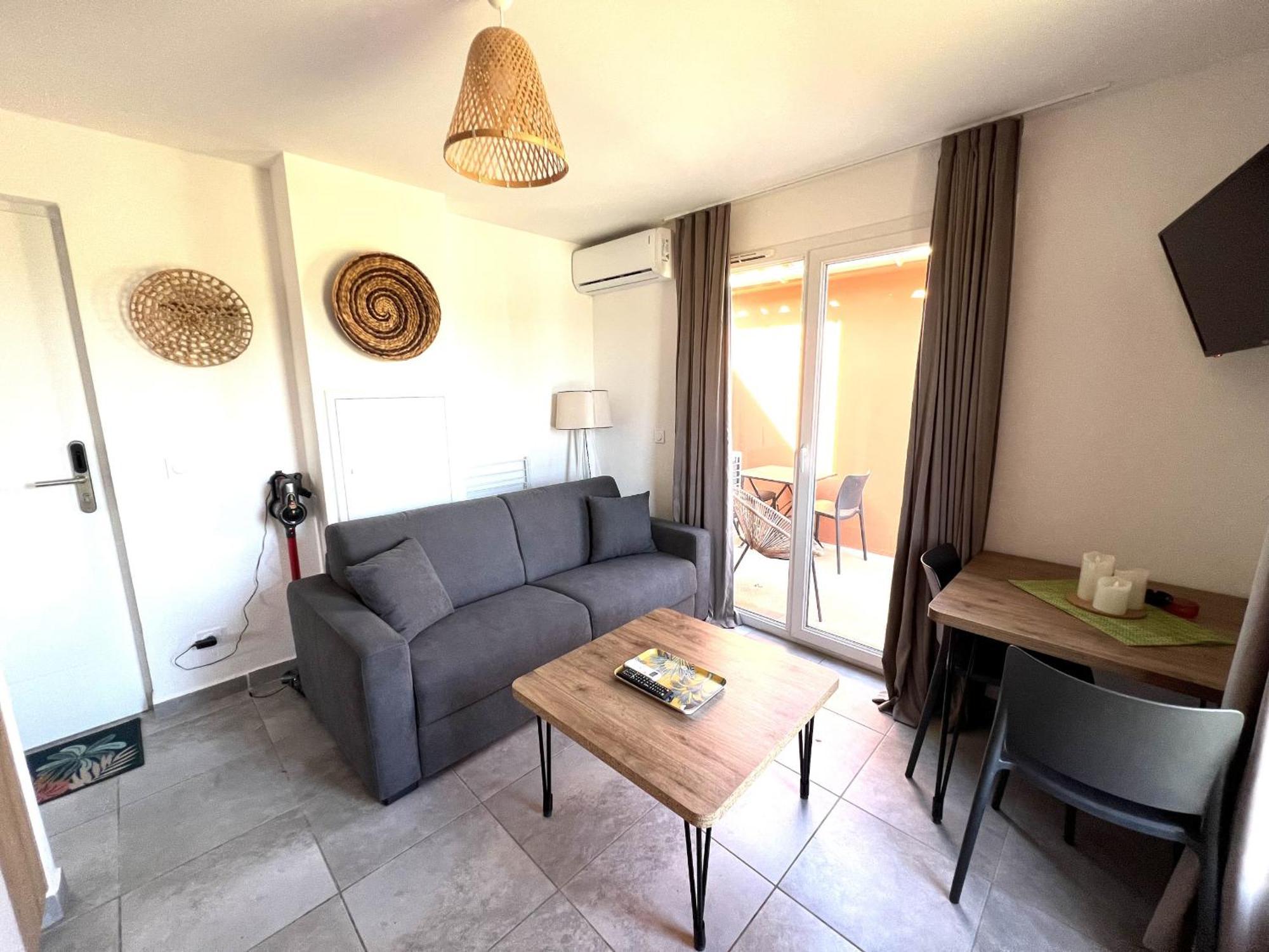 Residence Hoteliere Les Hameaux De Saint Cyprien 25 M2 Lecci Eksteriør billede