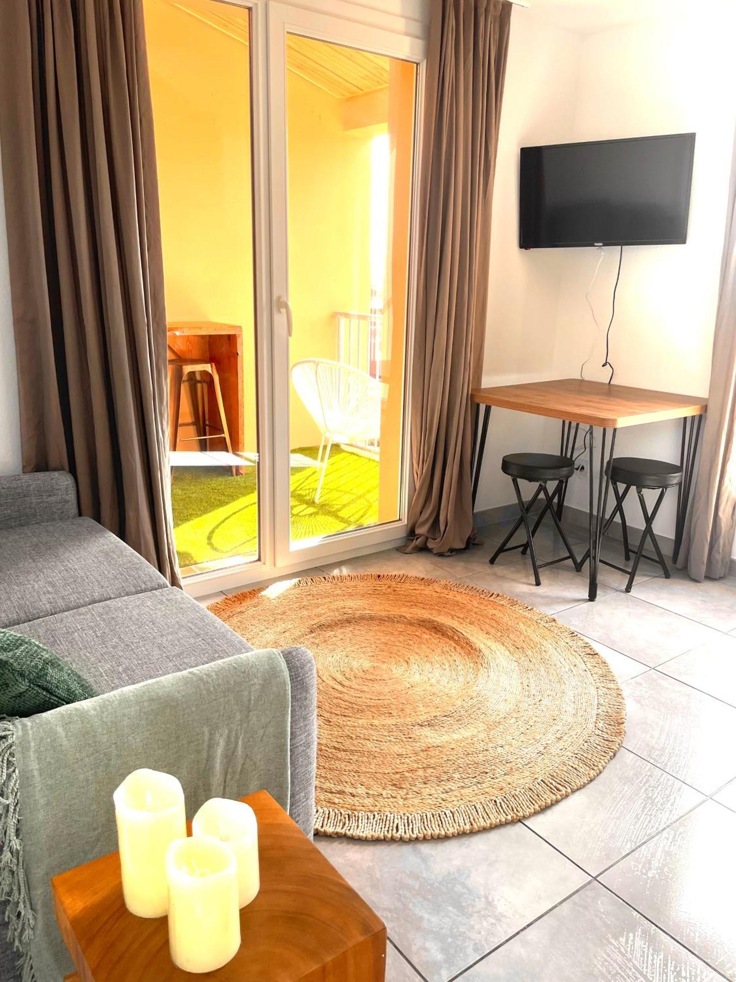 Residence Hoteliere Les Hameaux De Saint Cyprien 25 M2 Lecci Eksteriør billede